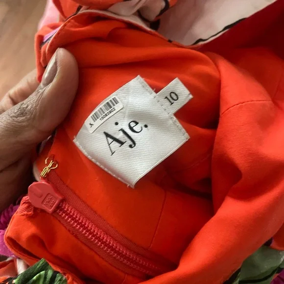 AJè Vibrant Floral Dress with Puff Sleeves - Picture 8 of 10